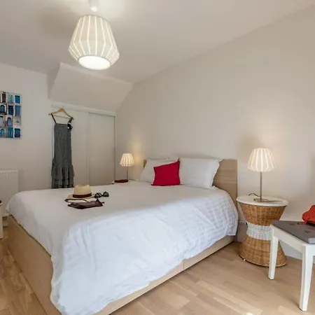 Moana - 2 Bedrooms Flat With Ocean View From Its Rooftop *