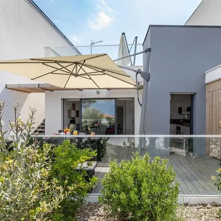 Moana - 2 Bedrooms Flat With Ocean View From Its Rooftop Anglet