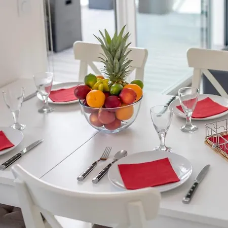 Moana - 2 Bedrooms Flat With Ocean View From Its Rooftop * Anglet
