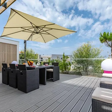 Moana - 2 Bedrooms Flat With Ocean View From Its Rooftop Anglet